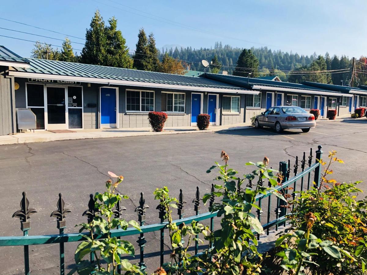 Pine Needles Inn Mount Shasta Εξωτερικό φωτογραφία