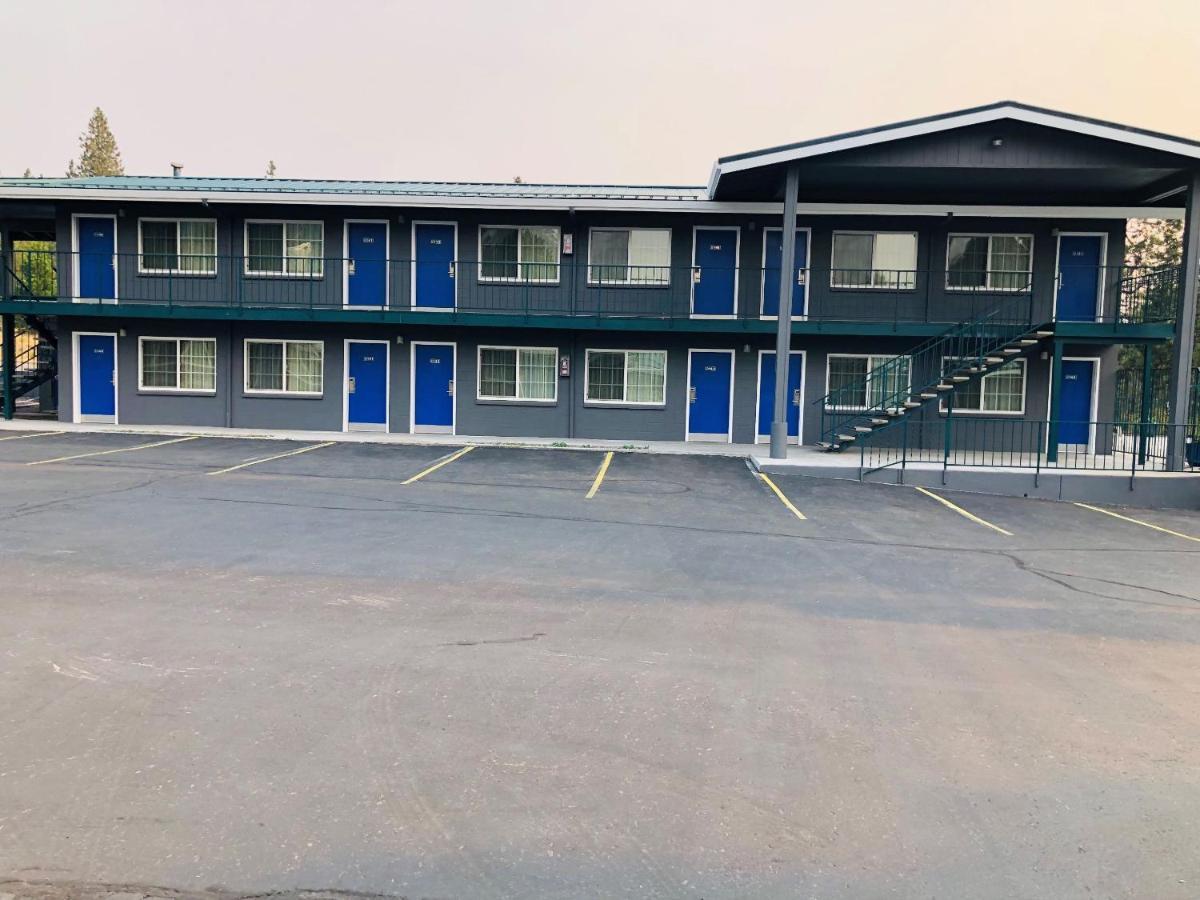 Pine Needles Inn Mount Shasta Εξωτερικό φωτογραφία
