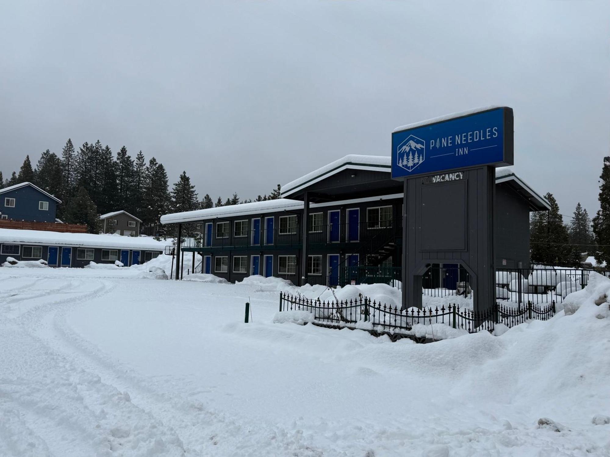 Pine Needles Inn Mount Shasta Εξωτερικό φωτογραφία
