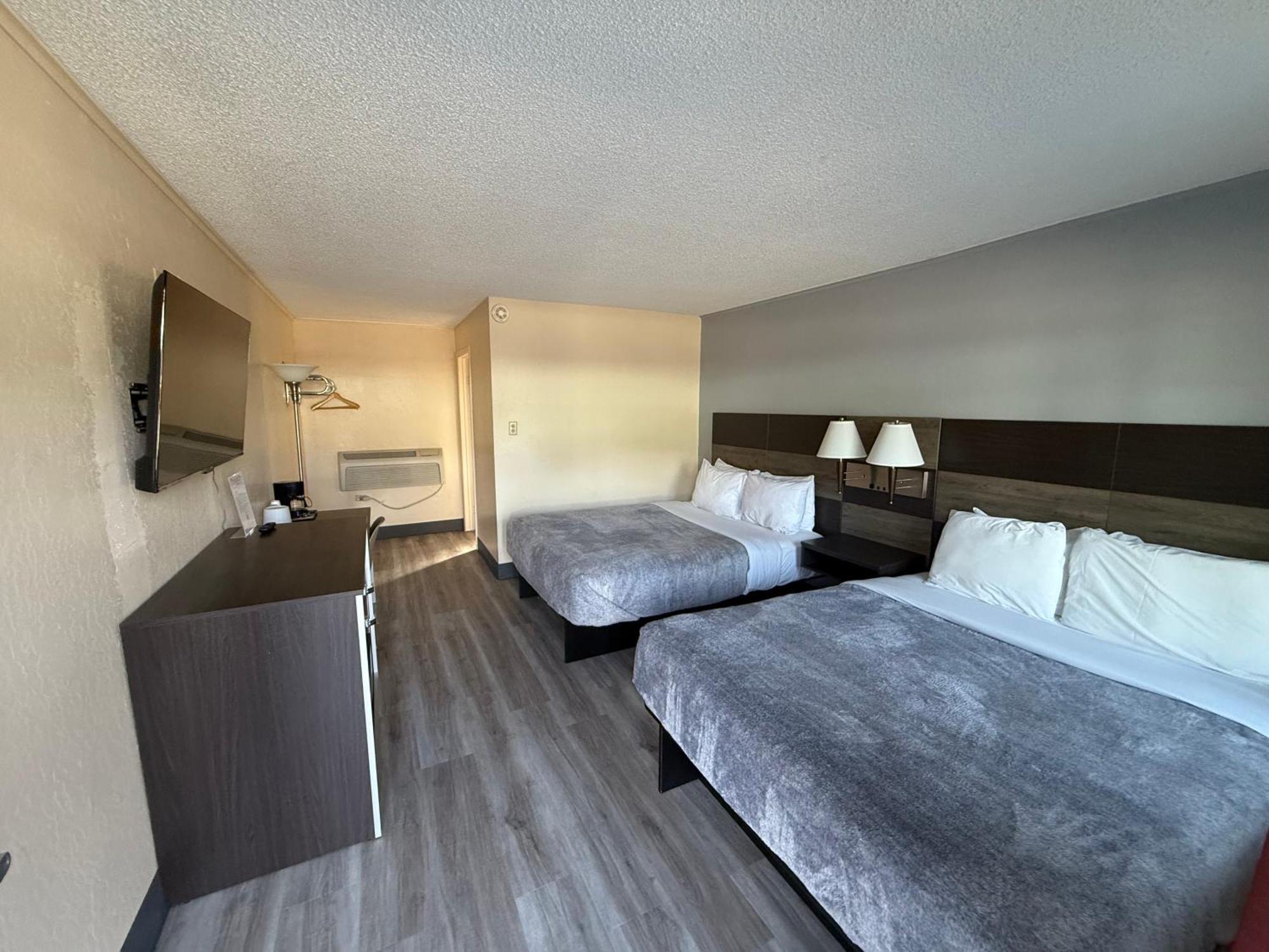 Pine Needles Inn Mount Shasta Εξωτερικό φωτογραφία