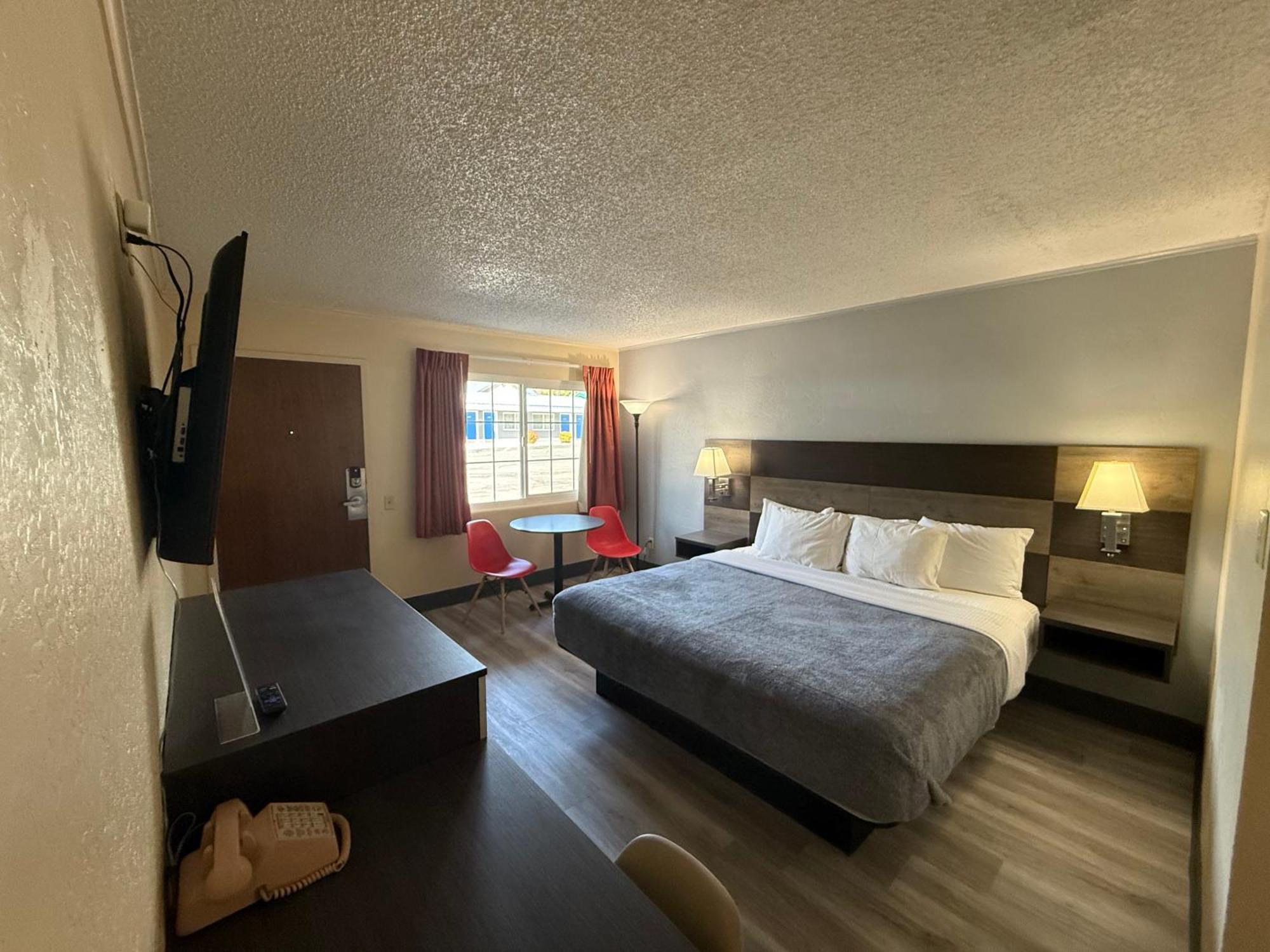 Pine Needles Inn Mount Shasta Εξωτερικό φωτογραφία