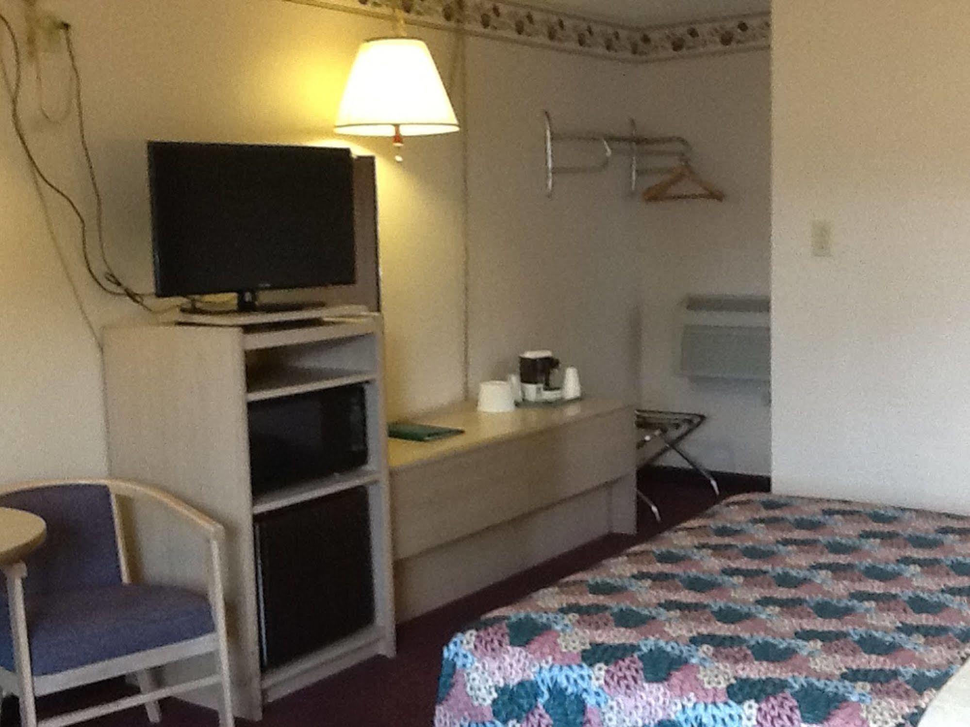 Pine Needles Inn Mount Shasta Εξωτερικό φωτογραφία
